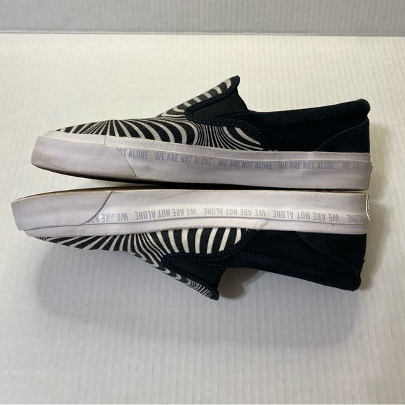 Converse One Star Black White CC "WE ARE NOT ALONE" Slip On Sneakers Unisex - Picture 6 of 10